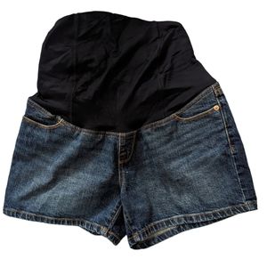 NWOT Isabel Maternity Crossover Panel Midi Jean Shorts